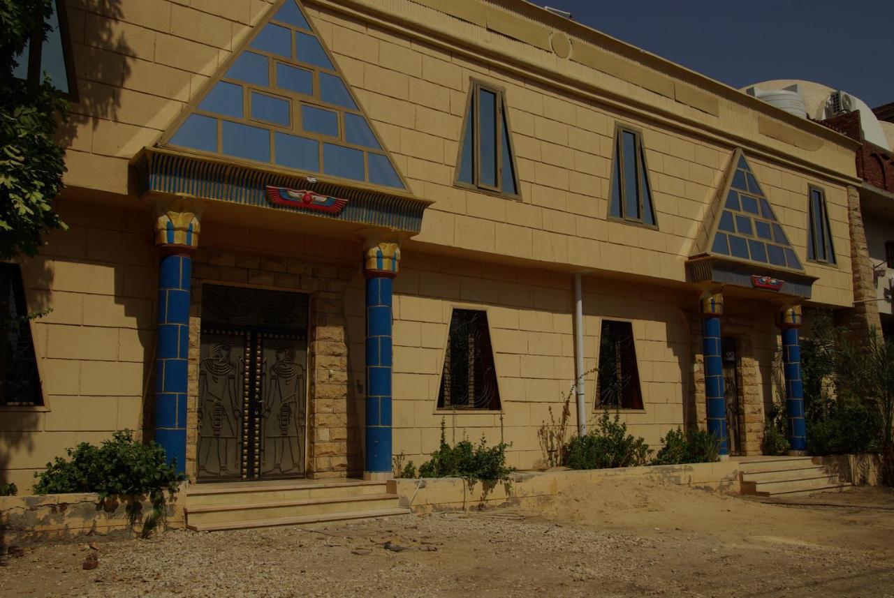 Pyramids Luxor Hotel & Spa מראה חיצוני תמונה