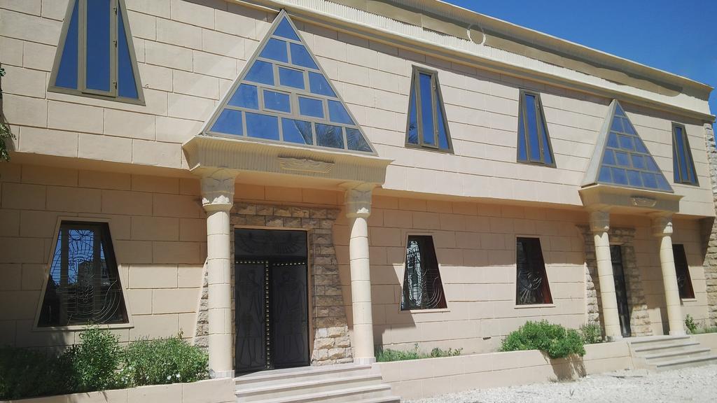 Pyramids Luxor Hotel & Spa מראה חיצוני תמונה