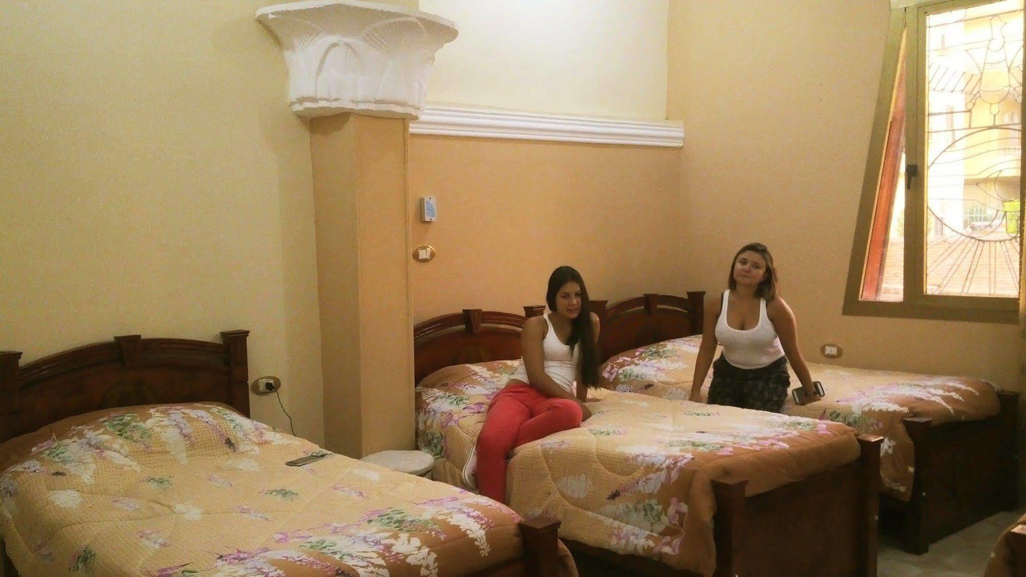 Pyramids Luxor Hotel & Spa מראה חיצוני תמונה